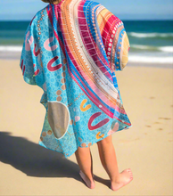 Load image into Gallery viewer, Shawl - ‘Layered Connection’ design