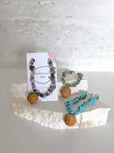 Load image into Gallery viewer, Quandong crystal bracelet (purple)