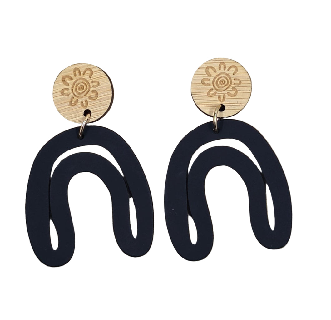 STRONG PEOPLE Earring